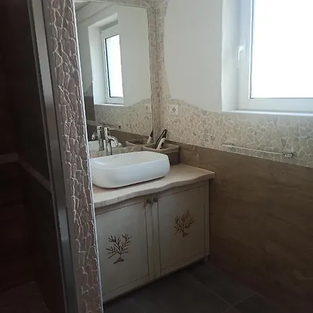 Bello Guest house *